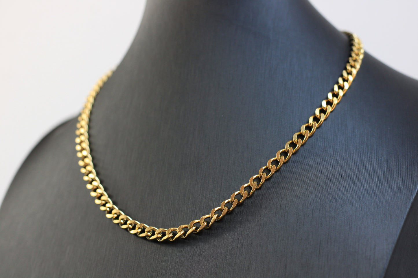 Women’s designer & luxury jewellery